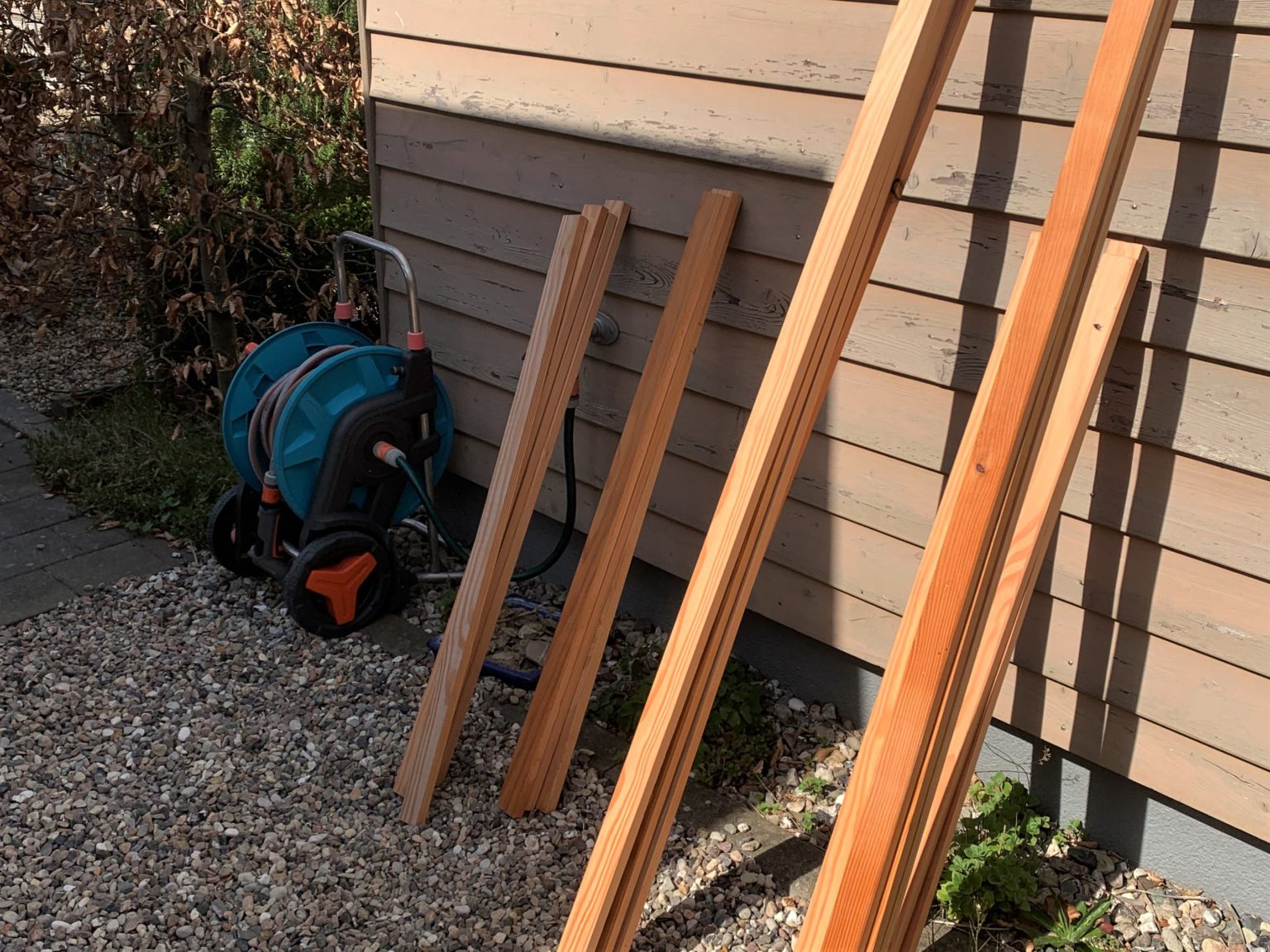 Ein Gartentor aus Lärche selbst gebaut